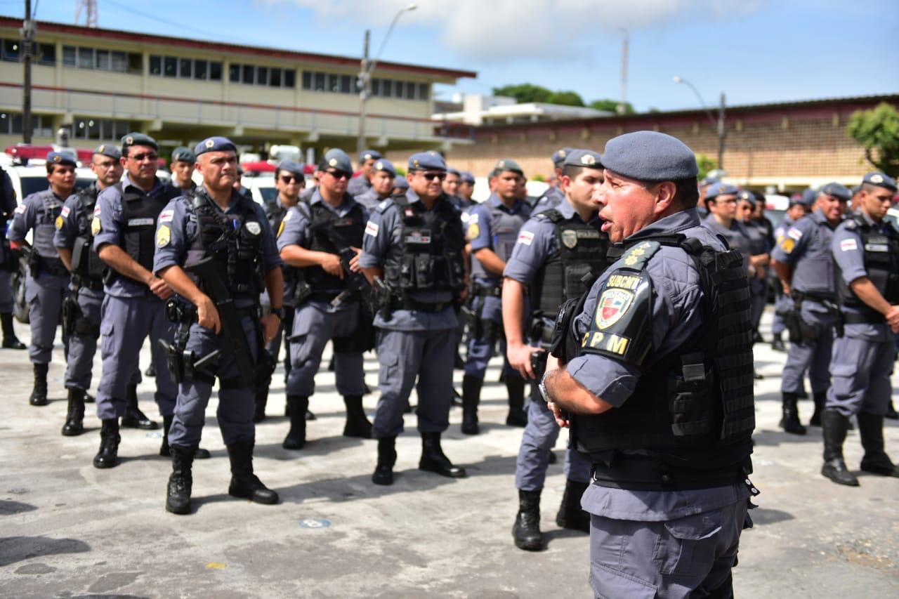 Polícia Militar deflagra operação Fecha Quartel policiamento