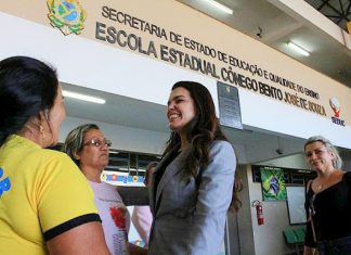 Alessandra Campêlo visita o interior para trazer pautas e reivindicações e pede merenda escolar em Parintins, e mais segurança em Borba