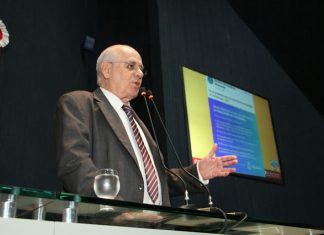 Proposta de reajuste é faz de conta de um governo acostumado a fazer ameaças, diz Serafim, sobre o "Desgoverno Desarruma Casa".