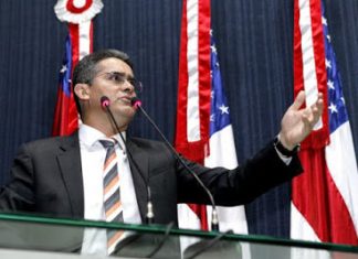 David Almeida cobra celeridade na execução das emendas impositivas por parte do Governo