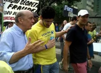 "Conflito de Interesses" – Líder do Vem Pra Rua, Rogério Chequer , quer se aproveitar do movimento, arrecadar grana para campanha a governador de São Paulo e Coordenadores se afastam