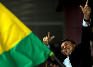 Em São Paulo, o pré-candidato a presidente Jair  Messias Bolsonaro, lidera a pesquisa, inclusive com Lula (O condenado corrupto) #ÉmelhorJairSeAcostumando