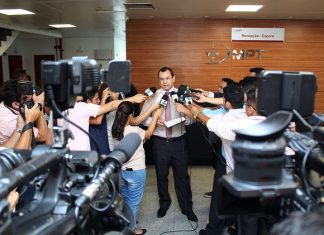 FIM DA GREVE – Rodoviários e empresários assinam acordo