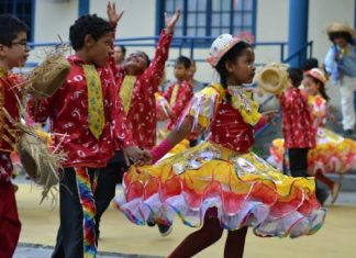 Crianças se divertem com abertura de Arraial Infantil no Parque da Criança em Manaus