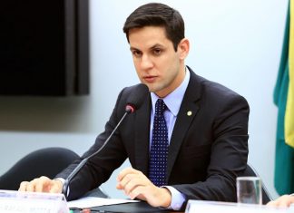Comissão de Educação proíbe escolas de cobrar matrícula antecipada para garantir vaga