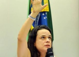 A advogada Janaina Paschoal afirmou que irá votar em Jair Bolsonaro (PSL) nas eleições presidenciais deste ano.