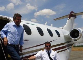 MP quer que Aécio Neves devolva R$ 11,5 mi por gastos em aeronaves do Estado