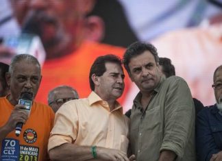 Polícia Federal faz buscas nas casas do senador Aécio Neves e do sindicalista Paulinho da Força, entre outros