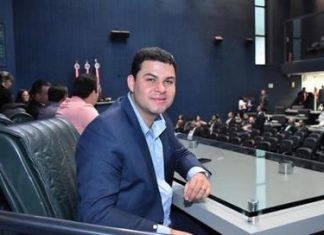 Saullo Vianna anuncia voto a Josué Neto para presidência da Aleam