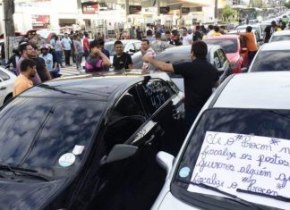 Motoristas de app fazem protesto na Djalma e cobram fiscalização do preço da gasolina