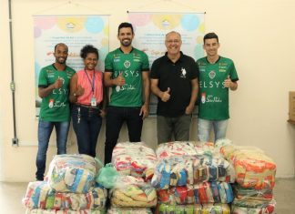 Clube de futebol arrecada quase uma tonelada para pacientes com doenças do sangue