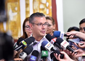 Josué Neto apresenta resultado de negociações entre Governo e professores pelo fim da greve