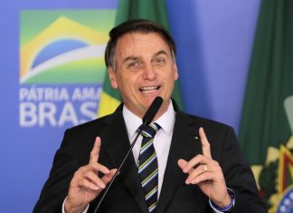 Bolsonaro: dinheiro retirado de universidades será investido na base