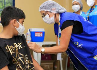 Prefeitura de Manaus inicia vacinação contra a Covid para novos grupos e crianças de 11 anos