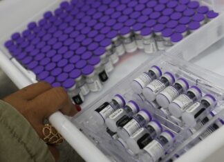 Amazonas recebe 163,8 mil doses de vacina contra Covid-19 para maiores de 12 anos, nesta terça-feira (18/01)