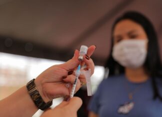 Painel do Amazonas atualizou para 5.914.477 doses aplicadas de vacina contra Covid-19 até esta segunda-feira (31/01)