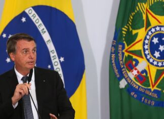 Presidente é internado em São Paulo com desconforto abdominal