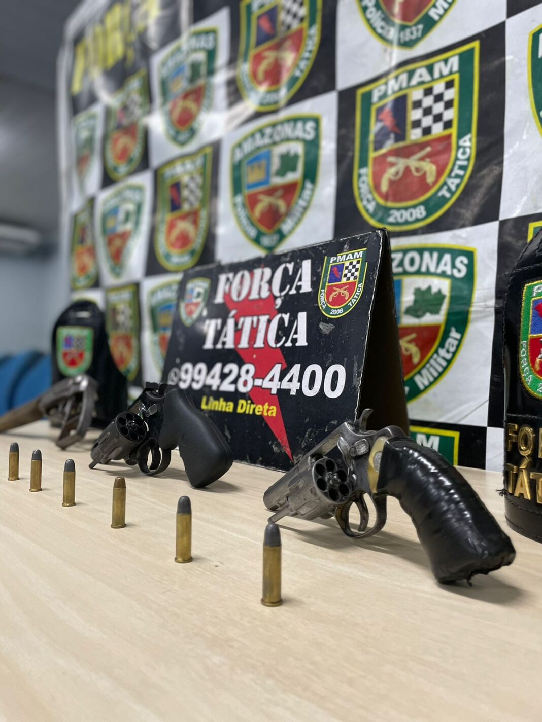 força tática revolvers