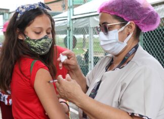 Escolas estaduais de Manaus serão postos de vacinação para crianças de 5 a 11 anos, no sábado (12/02)