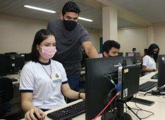 Aulas 100% presenciais da rede estadual do Amazonas retornam com reformulação no Ensino Médio