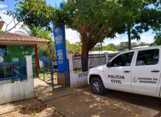 Em Novo Airão, PC-AM prende dois homens, recupera motocicleta roubada e restitui para a proprietária