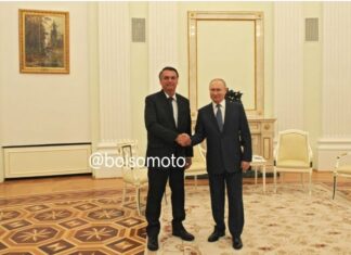 Sem máscaras e como amigos, Bolsonaro e Putin batem papo para calar a mídia esquerdista do Brasil #SeMatem