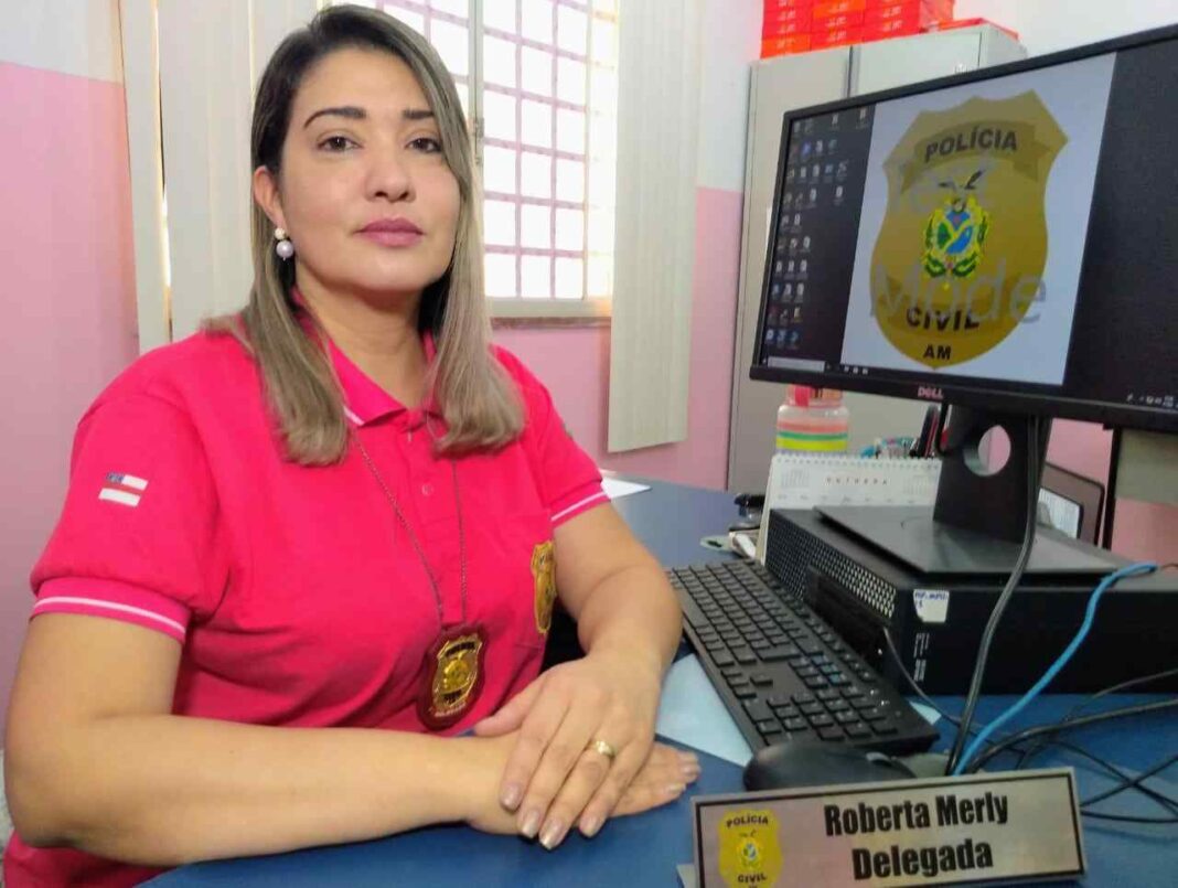 DELEGADA ROBERTA MERLY_FOTO DIVULGAÇÃO PC AM