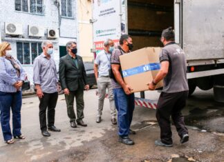 Prefeitura de Manaus disponibiliza ponto de coleta de livros itinerante à população