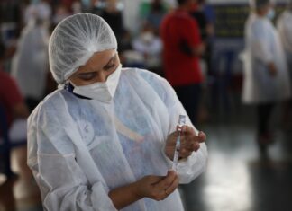Vacinômetro: Amazonas já aplicou 6.676.491 doses de vacina contra Covid-19 até esta terça-feira (29/03)