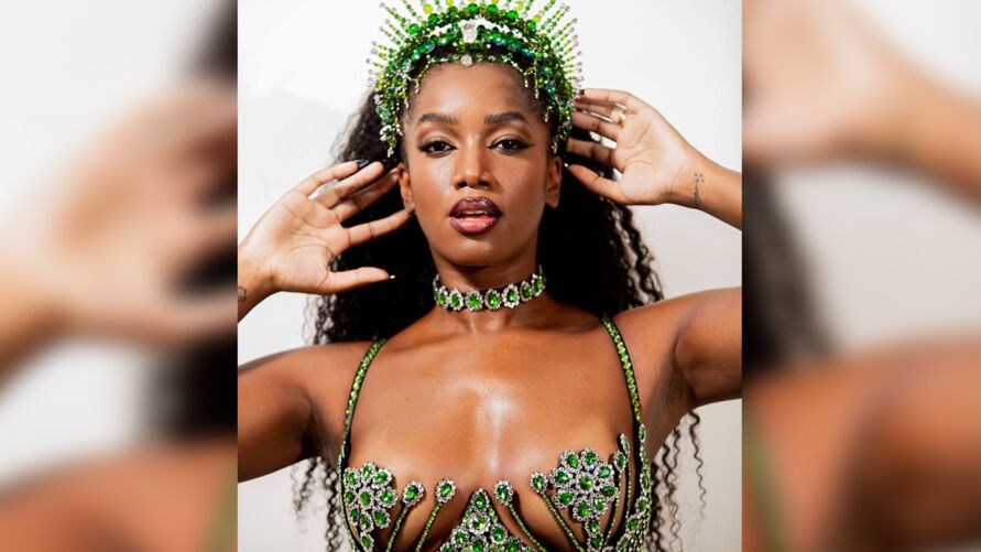 Iza-gravida_00704423_0_