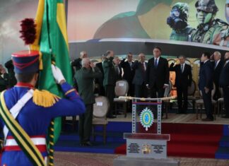Presidente da República, Jair Bolsonaro, participa de solenidade de promoção de Oficiais-Generais do Exército