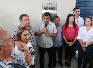 Em Rio Preto da Eva, Wilson Lima inaugura 7ª unidade do Prato Cheio no interior