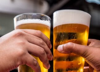 Cervejas da marca Backer, a única que mata de verdade, está liberada novamente