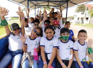 Mais de 6 mil estudantes da rede estadual já participaram do projeto Fazenda Escola, do Governo do Amazonas