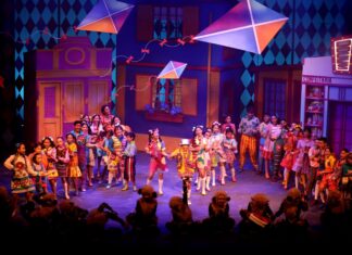 Ópera ‘O Menino Maluquinho’ estreia com ‘casa cheia’ no Teatro Amazonas