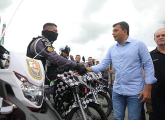 Wilson Lima libera pagamento do abono fardamento para cerca de 9 mil policiais militares e bombeiros