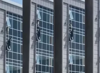VÍDEO: Homem salva criança pendurada em janela no Cazaquistão