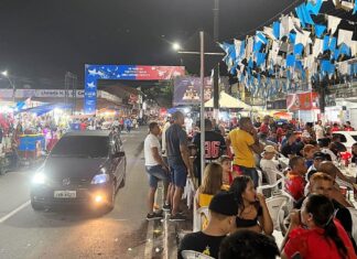 Saúde em Parintins: FVS-RCP orienta turistas que irão participar do Festival Folclórico