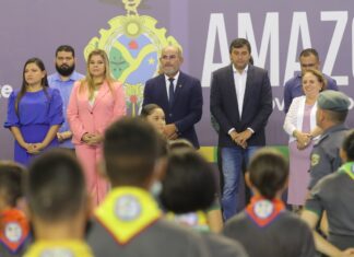 Governador Wilson Lima entrega patentes para 440 alunos do projeto ‘Escola Segura, Aluno Cidadão’