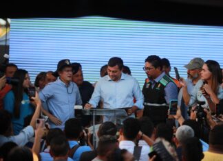 Feirantes estimam aumento de clientes e vendas com reformas de feiras itinerantes de Manaus