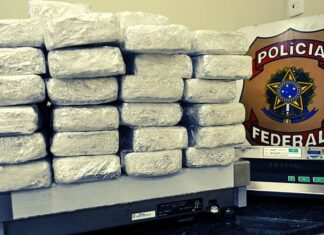 PF apreende quase 3 kg de pasta-base de cocaína no Aeroporto Internacional de Manaus