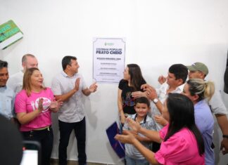 Wilson Lima entrega cozinha popular do Prato Cheio para a população de Careiro Castanho