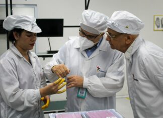 Sedecti visita fabricante profissional de módulos de memória instalada no PIM