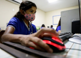 Em três anos, cerca de 10 mil computadores são recondicionados e doados à população