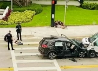 Homem dirige recebendo sexo oral, bate de frente e quase perde o pênis