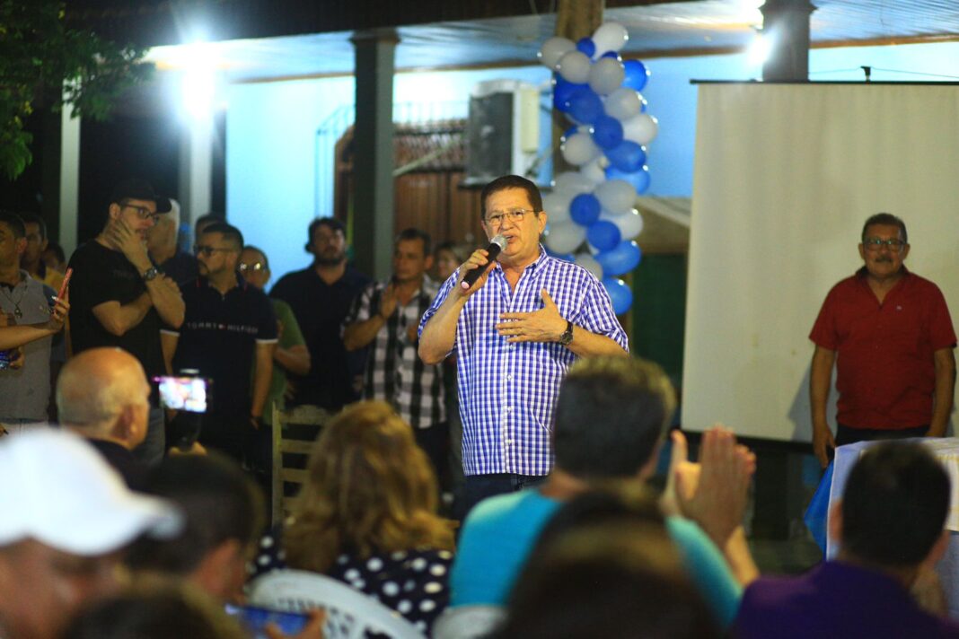 Alfredo Nascimento em Presidente Figueiredo Foto André Amazonas (2)