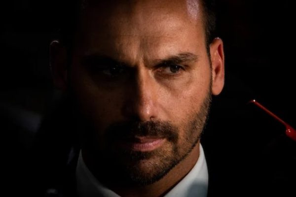 Foto-eduardo-bolsonaro-4-600x400