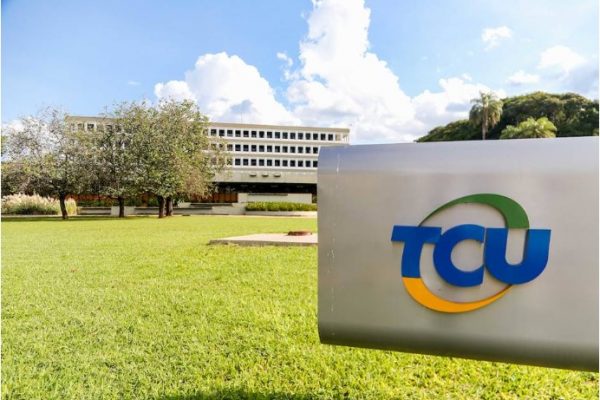 Foto-parte-externa-tcu-600x400