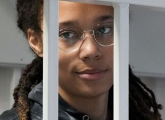 Rússia quer incluir assassino condenado em troca de jogadora americana presa