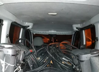 Fiscais apreendem mais de 3 toneladas de cobre em ferro-velho